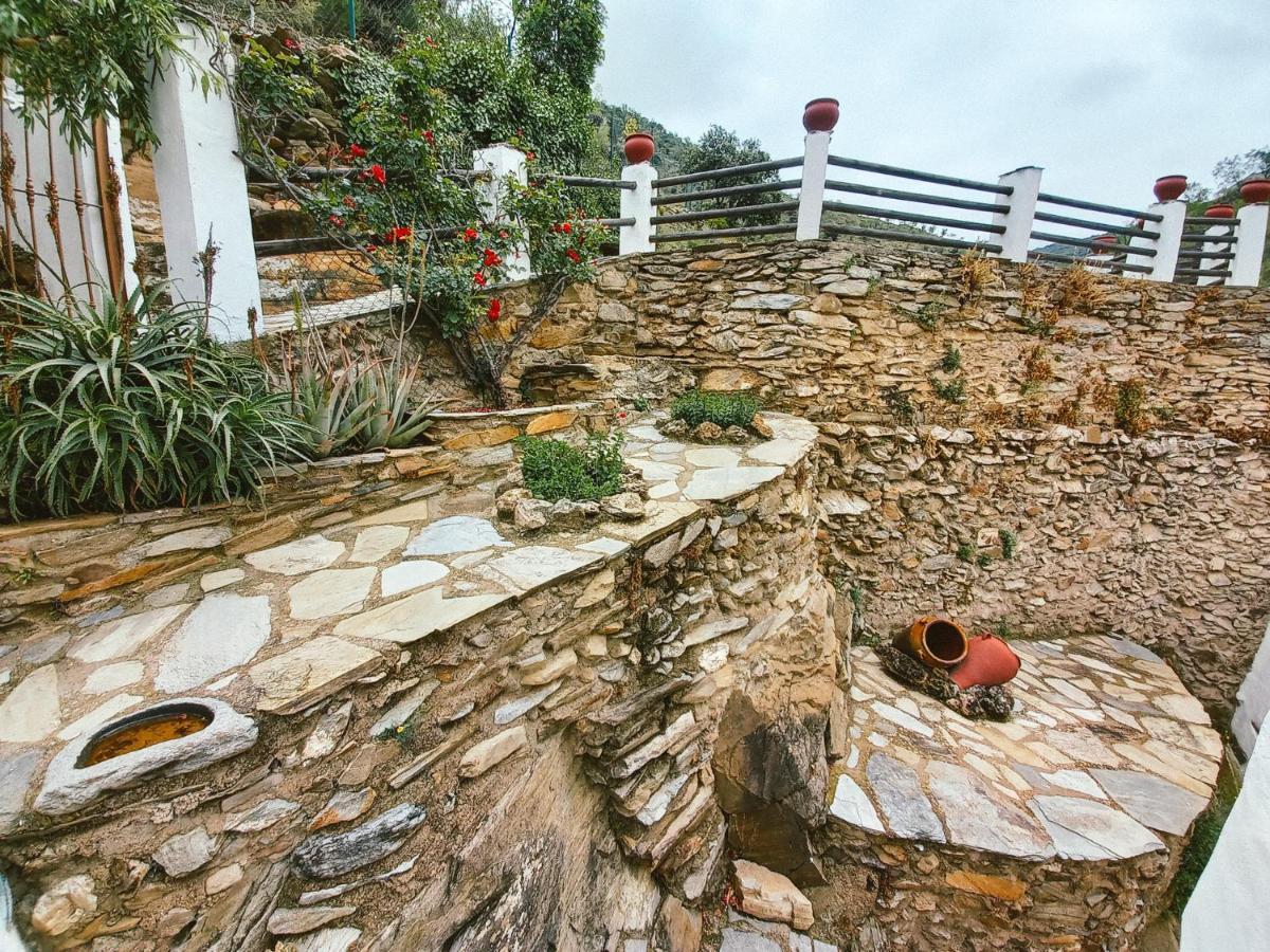 Molino Laroya Villa Exteriör bild